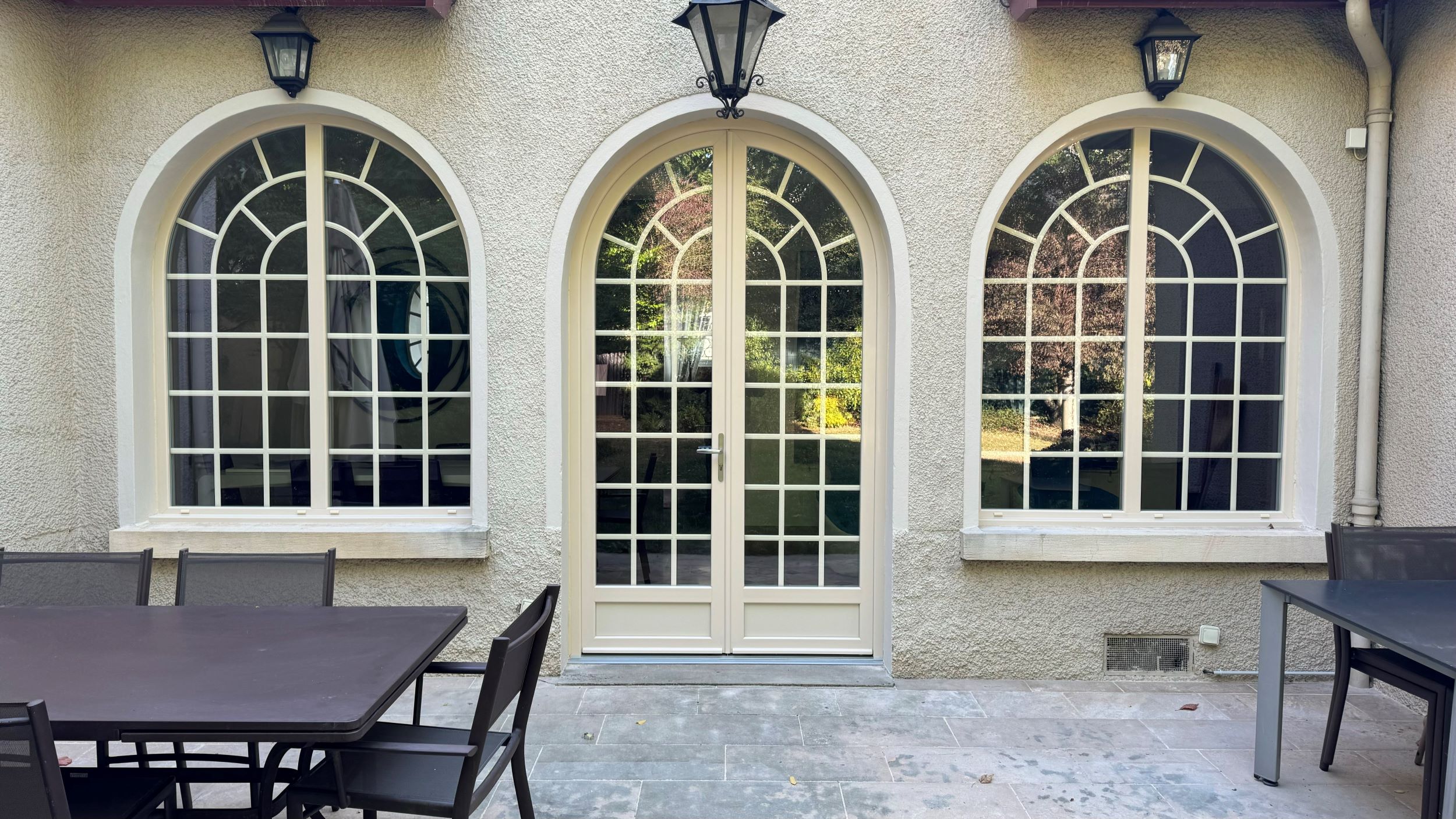 FENETRE PVC LES ATELIERS DU BOIS PENNECOT MENUISIER BOIS AGENCEMENT FENETRES VOLETS PORTES GARAGE VARANGES DIJON NUITS ST GEORGES BEAUNE DOLE